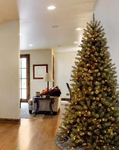 7 ft. Pre-Lit North Valley Spruce Tree with 700 Clear Lights