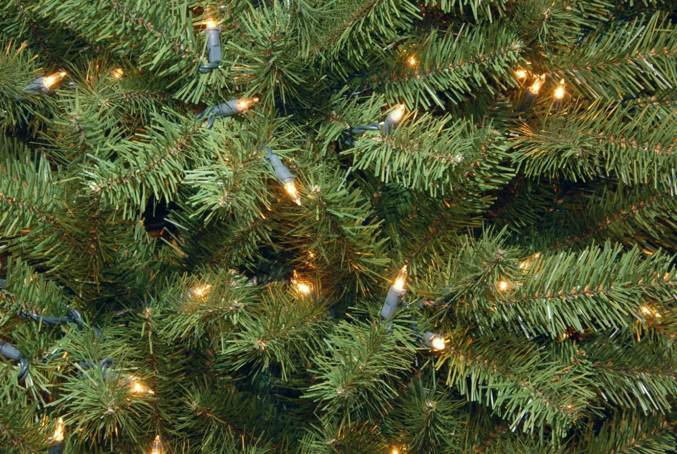 7.5 ft. Pre-Lit North Valley Spruce Tree with PowerConnect Dual Color LED Lights