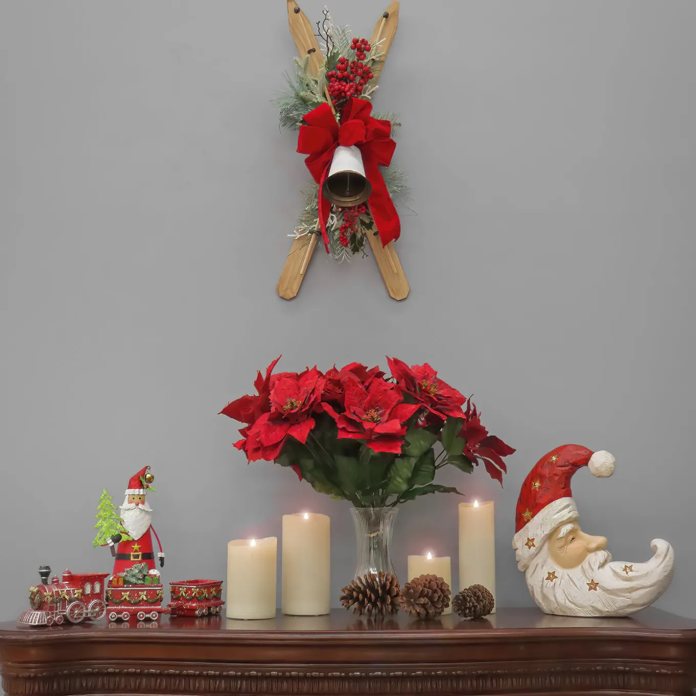 28 in. Ski's with Pine and Berry Plastic Swag